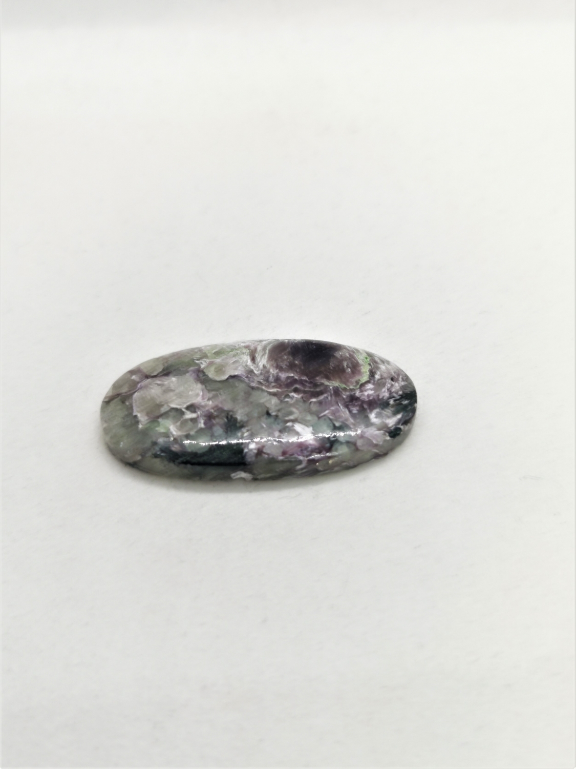 Cabochon Charoit